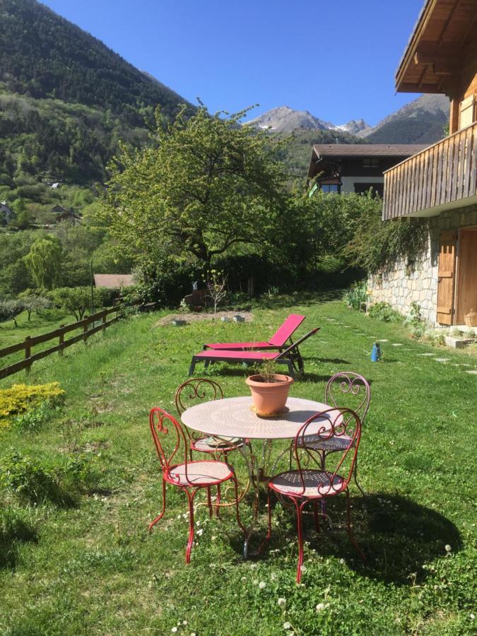 Rez De Jardin De Chalet Bois , Calme Et Verdure ! Saint-Martin-Vésubie エクステリア 写真